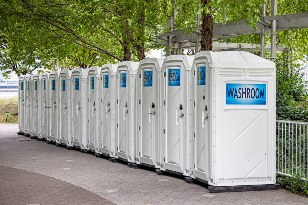 Best Portable toilet rental cost  in Toledo, IA